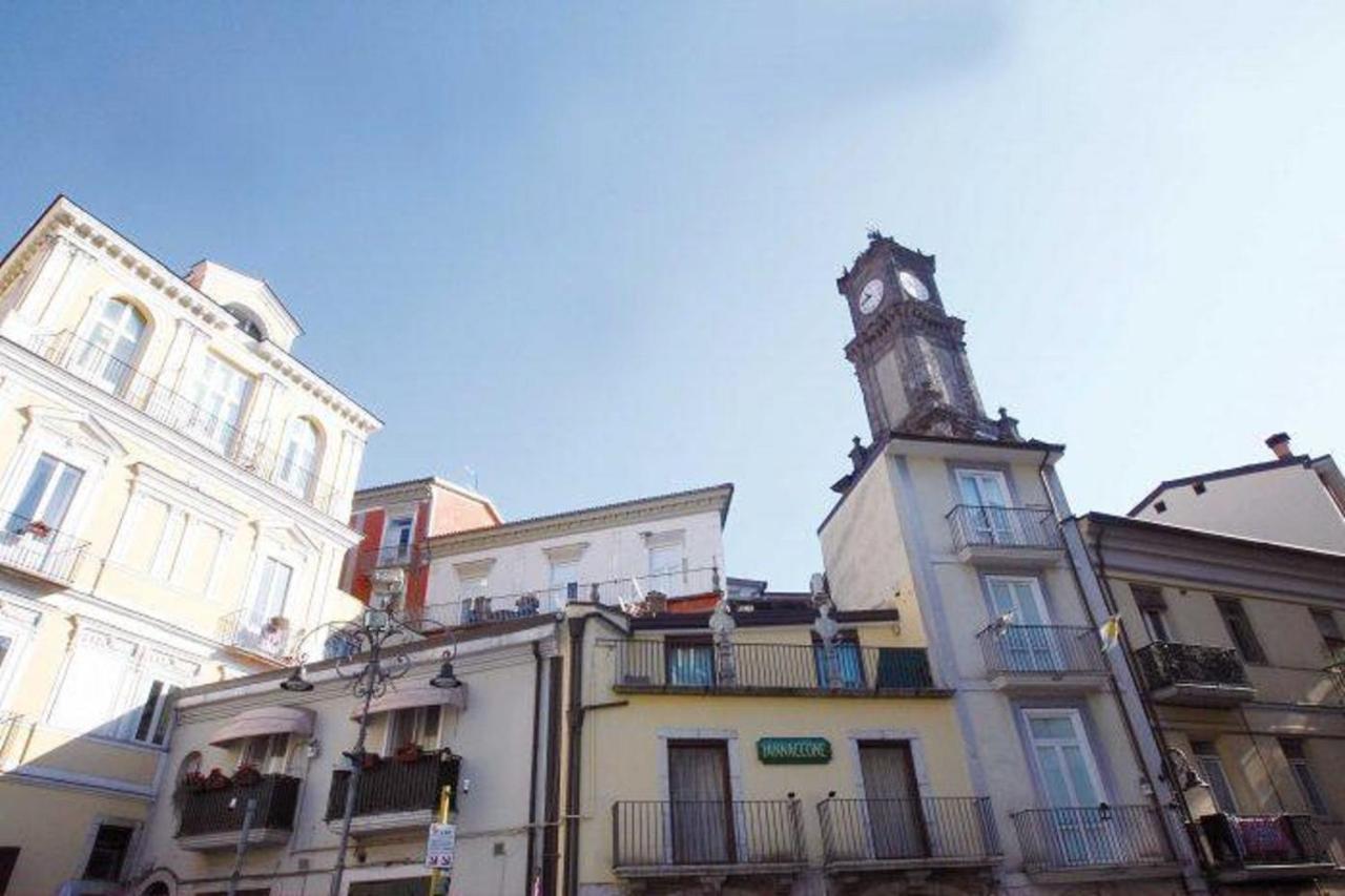 La Torre B&B Авелино Екстериор снимка