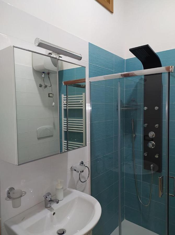La Torre B&B Авелино Екстериор снимка