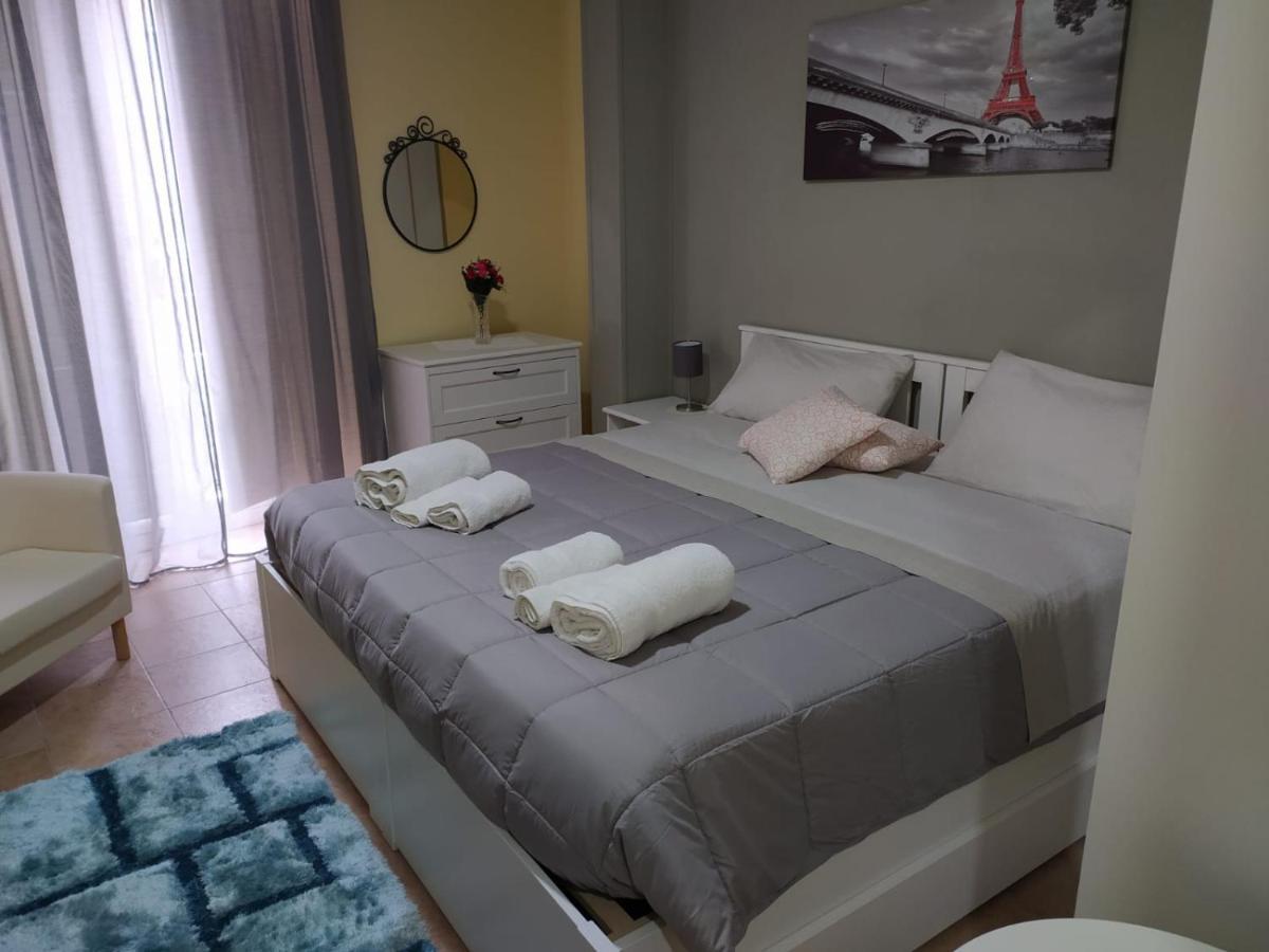 La Torre B&B Авелино Екстериор снимка