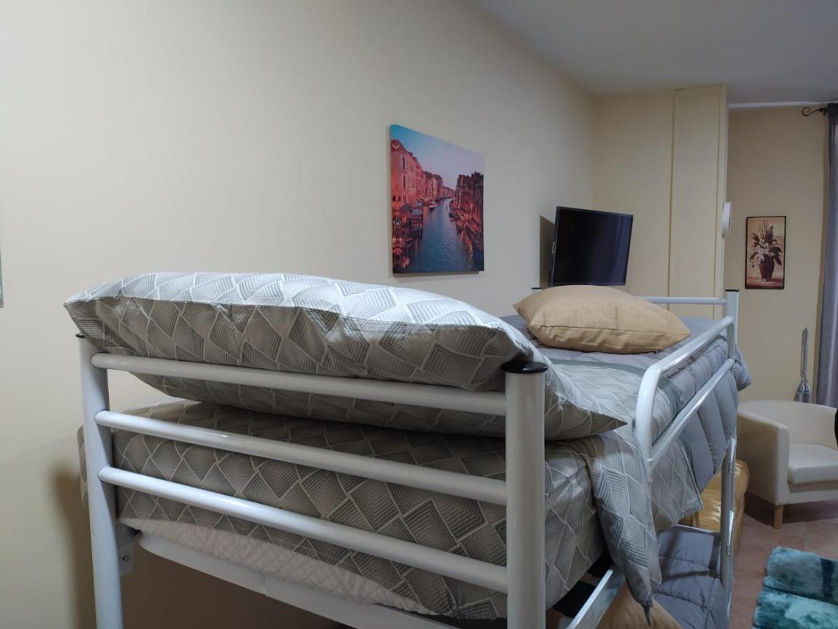 La Torre B&B Авелино Екстериор снимка