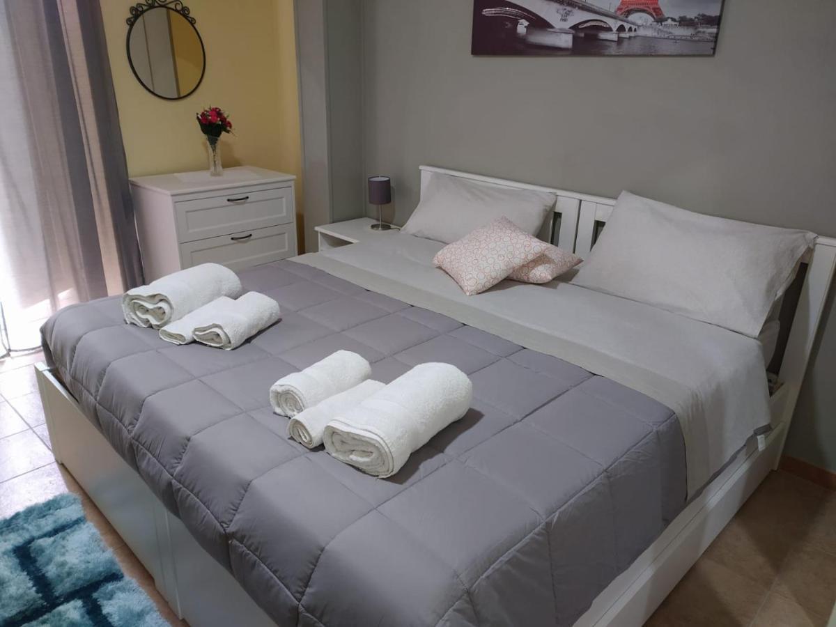 La Torre B&B Авелино Екстериор снимка